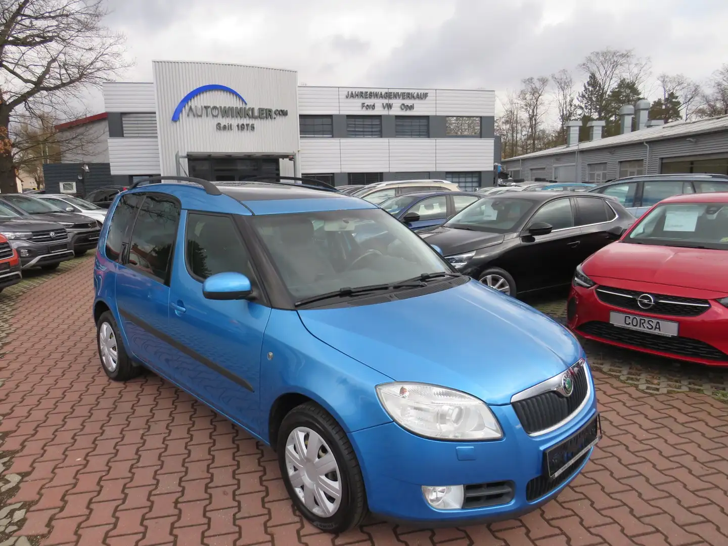 Skoda Roomster ROOMSTER Comfort 1,9 TDI*PANO-DACH+TEMPO+SITZH* Blau - 1