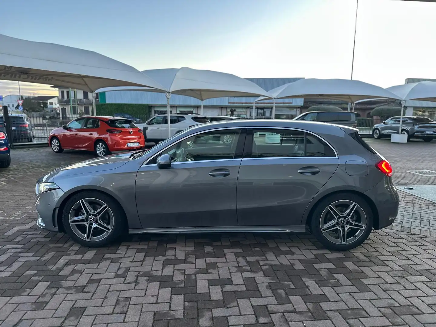 Mercedes-Benz A 200 Premium auto Gris - 2