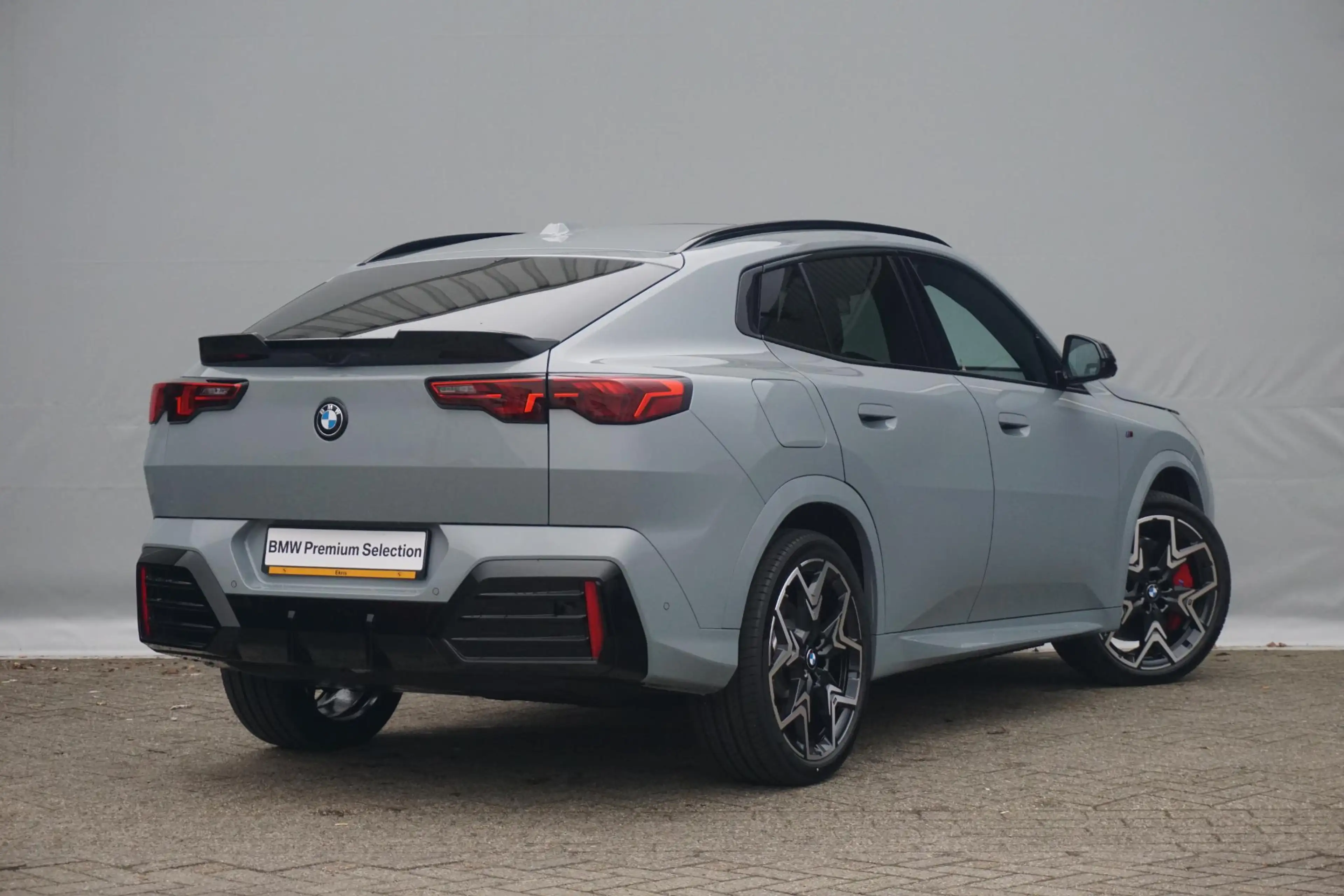 BMW iX2 eDrive20 | M Sportpakket Pro | Trekhaak | Schuif-k — photo 2