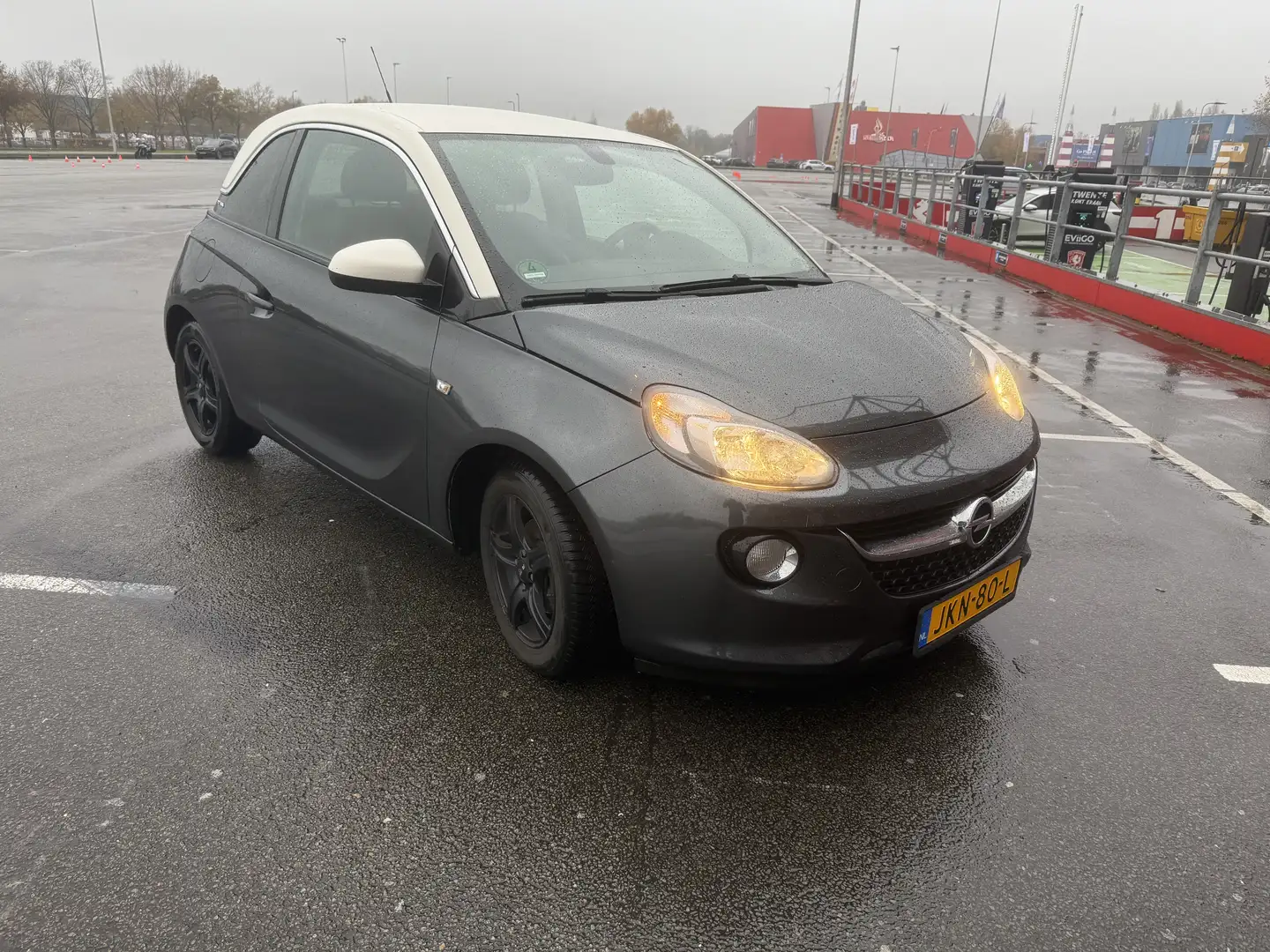 Opel Adam 1.4 Rocks Grijs - 1