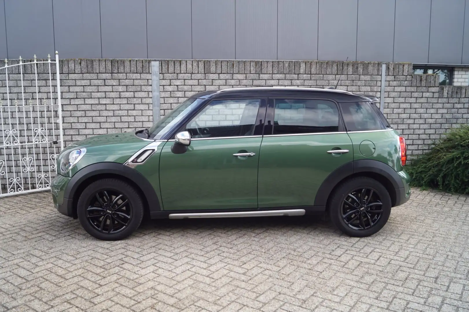 MINI Cooper S Countryman Mini 1.6 ALL4 Autom Leder Stoeverw Sportst Panodak Zelená - 2
