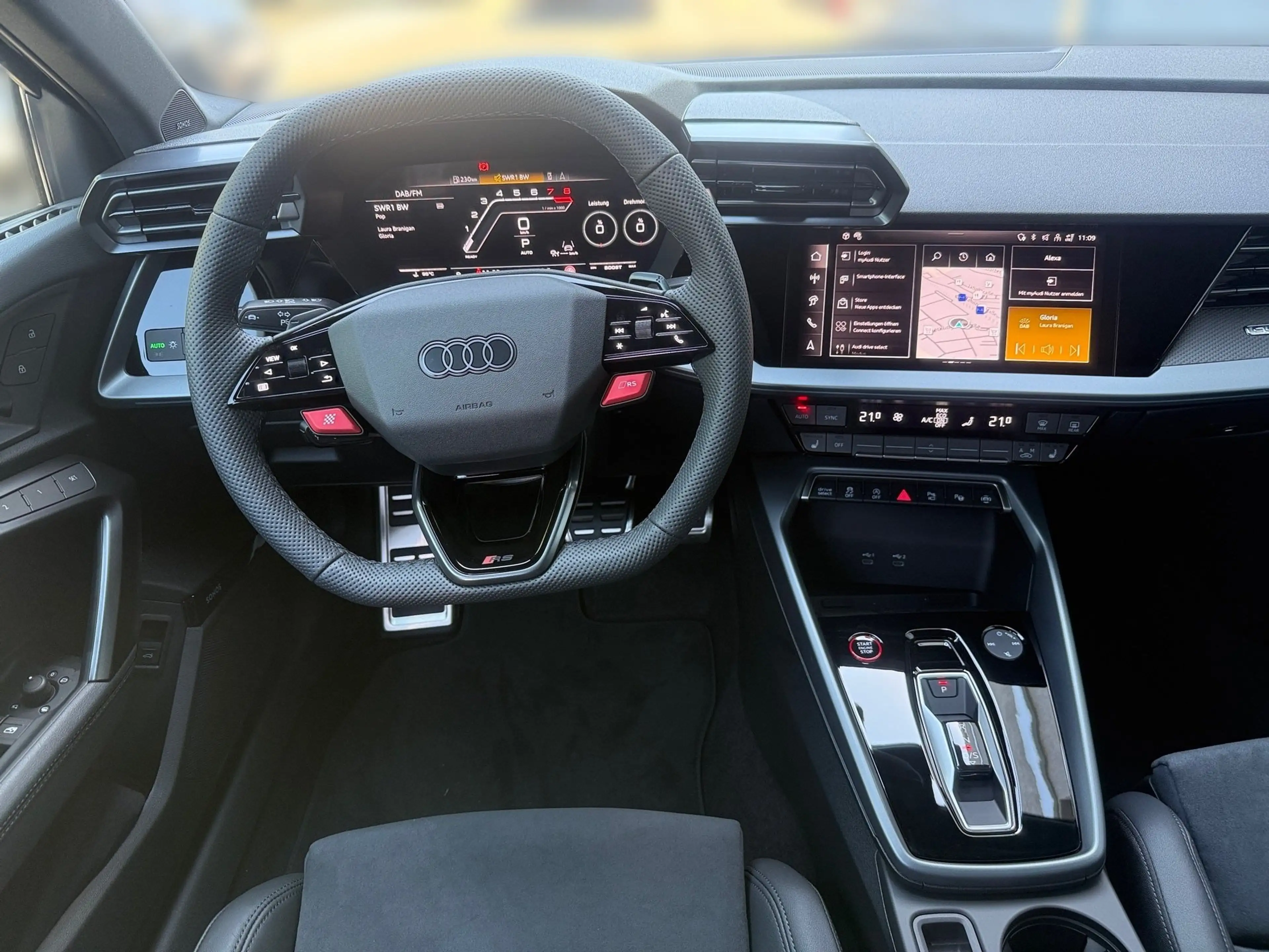 Audi RS3 Limousine quattro S-Tronic HeadUp MATRIX Sonos V/m — photo 12