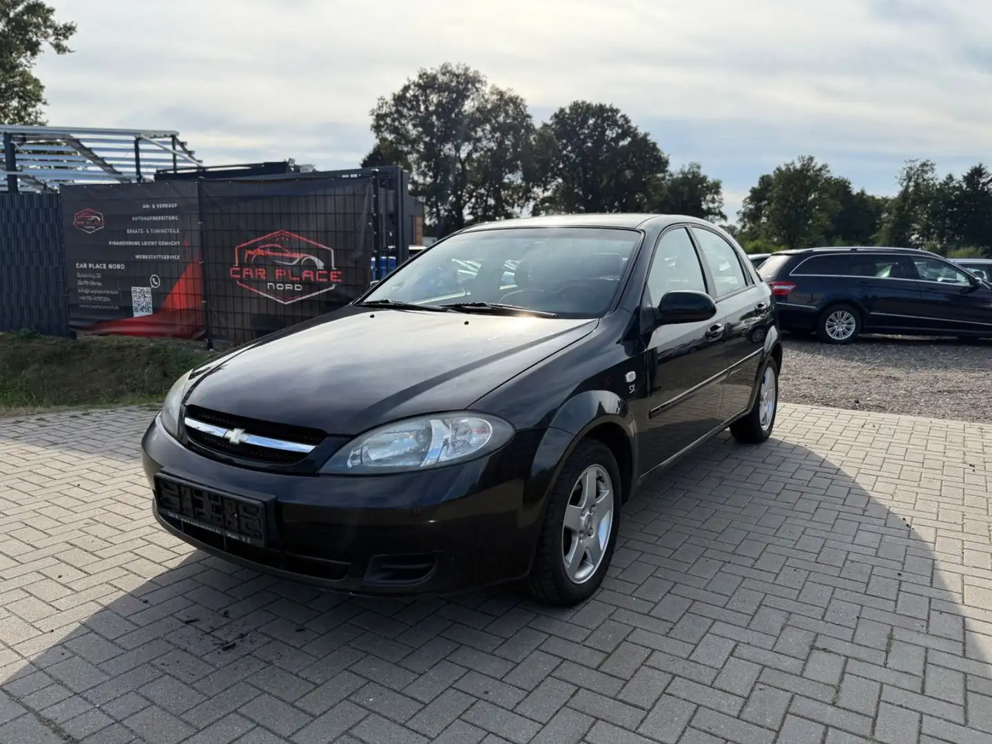 Chevrolet Lacetti SE TÜV NEU/KLIMAANLAGE/5 TÜRER Schwarz - 1
