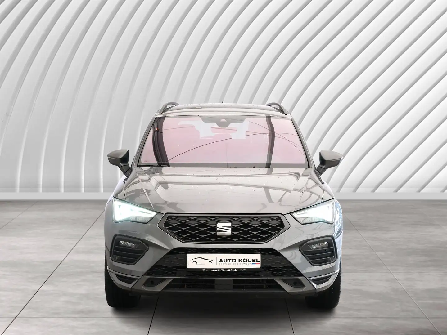 SEAT Ateca FR ACC RFK NAVI LED Sound Syst. PDC V+H Grau - 2