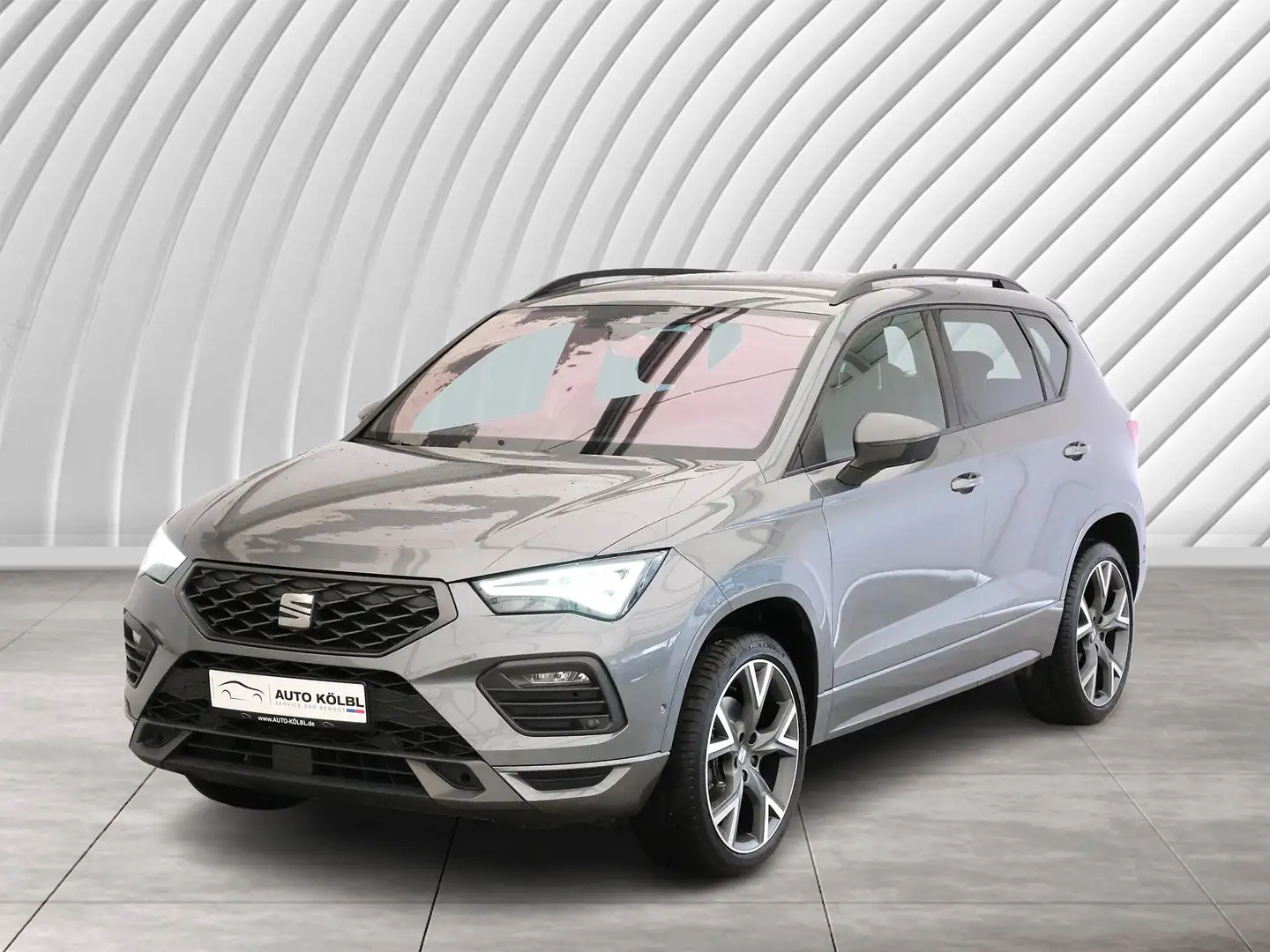 SEAT Ateca FR ACC RFK NAVI LED Sound Syst. PDC V+H Grau - 1