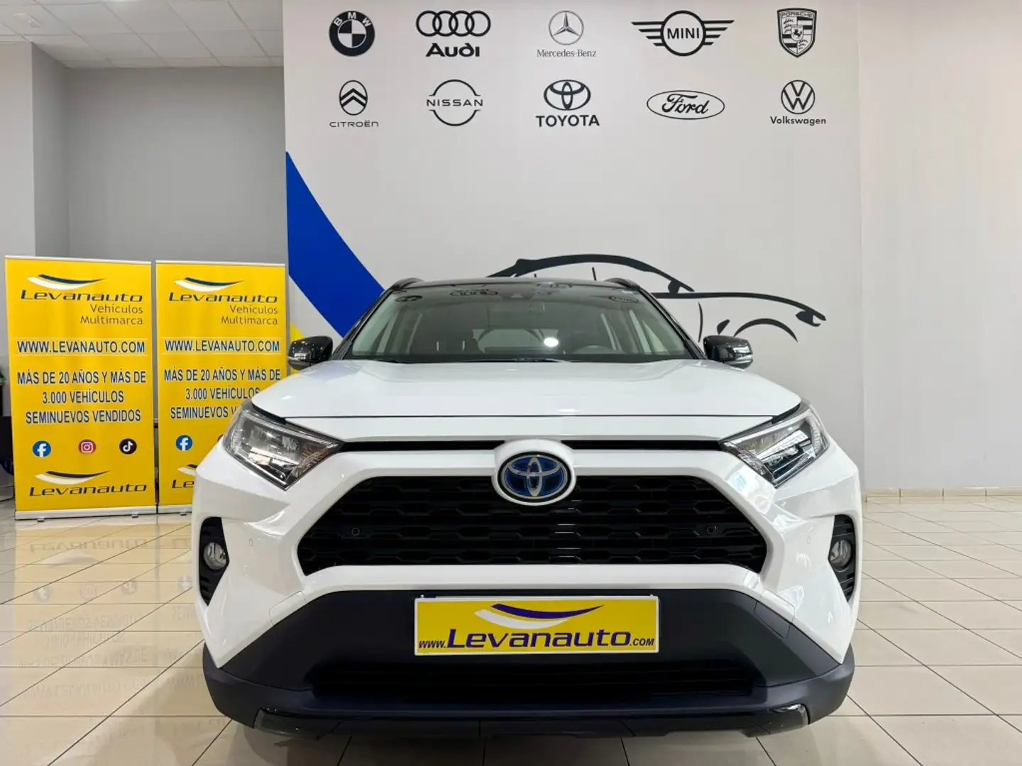 Toyota RAV 4 2.5 hybrid 4WD Advance Blanc - 2