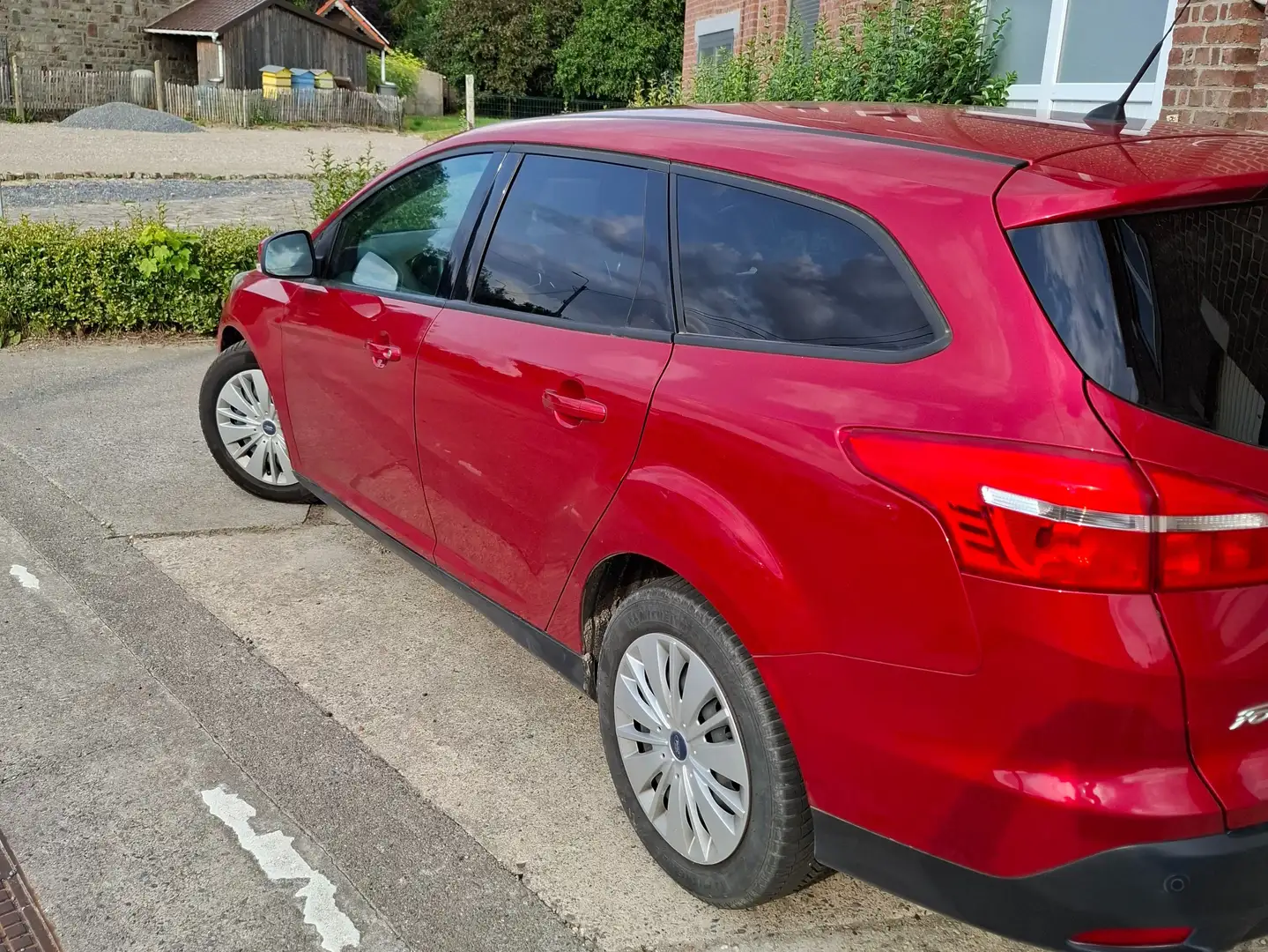Ford Focus 1.0 EcoBoost Business Edition+ Noir - 2