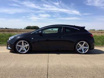 Opel Astra J OPC. Nieuwe toestand !!! (811 KM) !