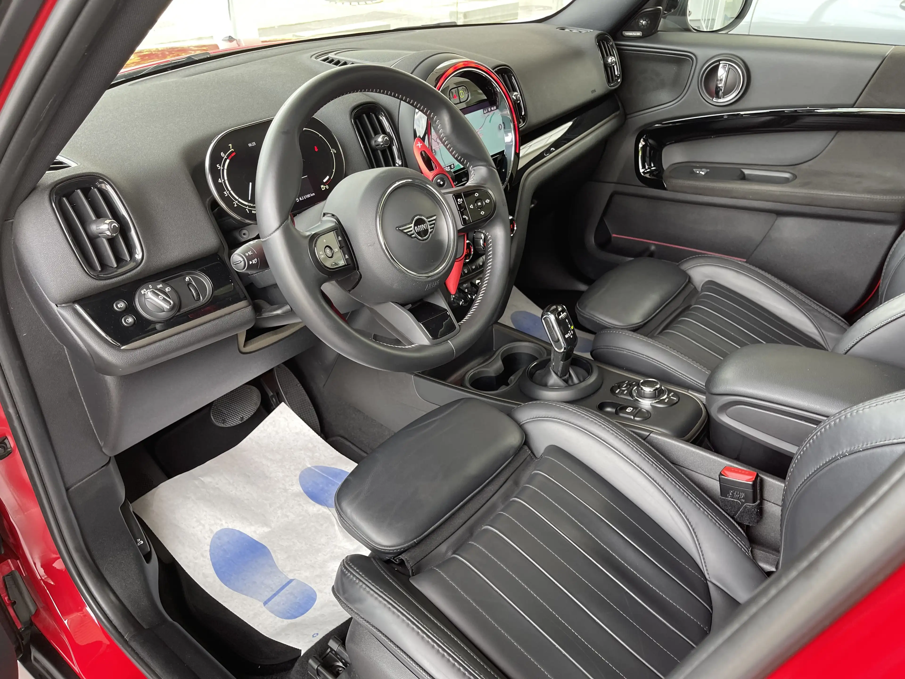 MINI Cooper S Countryman 2.0A Cooper S ALL4 ** GARANTIE + TOIT PANO + LED + GPS + CUIR *** — photo 11