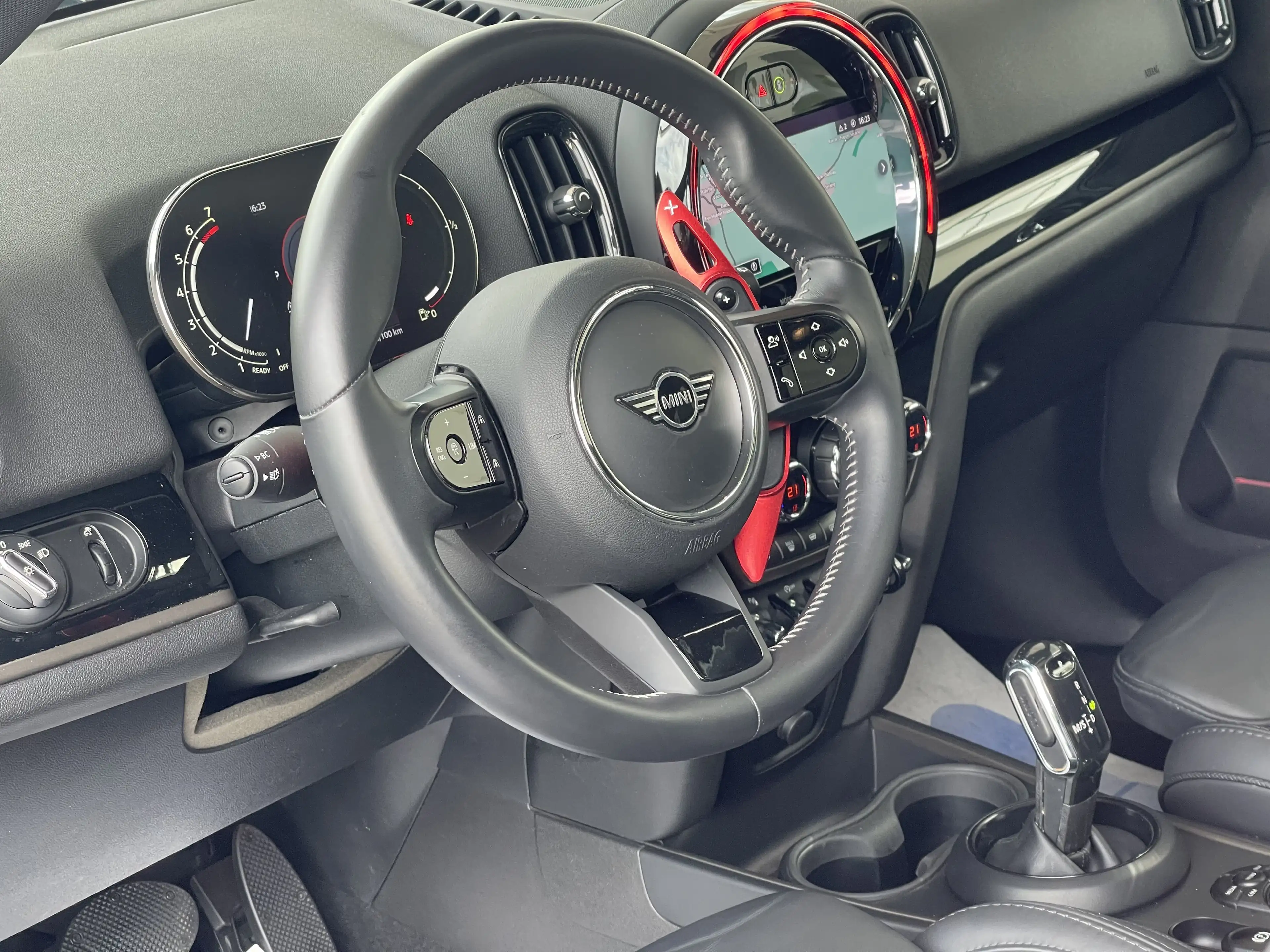 MINI Cooper S Countryman 2.0A Cooper S ALL4 ** GARANTIE + TOIT PANO + LED + GPS + CUIR *** — photo 13