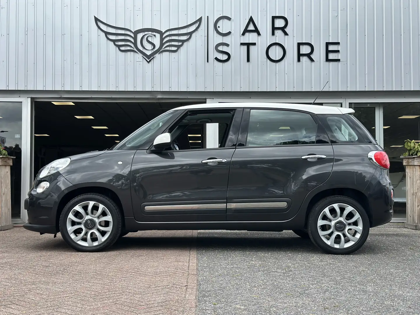 Fiat 500L 0.9 TwinAir Lounge |PANO|CLIMA|CRUISE|ELK.PAKKET| Grijs - 2