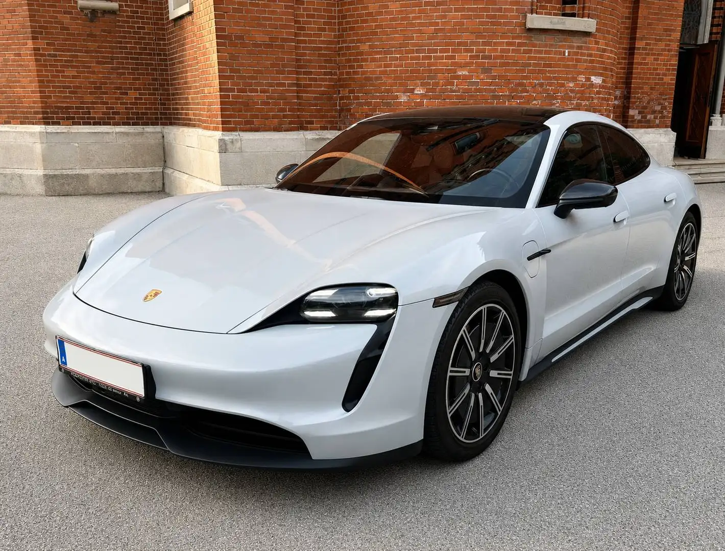 Porsche Taycan Taycan 4S Plus Performance Batterie | 93,4 kw/h | SoH Zertifikat Limousine Grau - 2