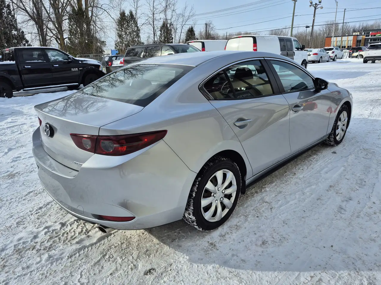 Mazda 3 снимка Mazda 3