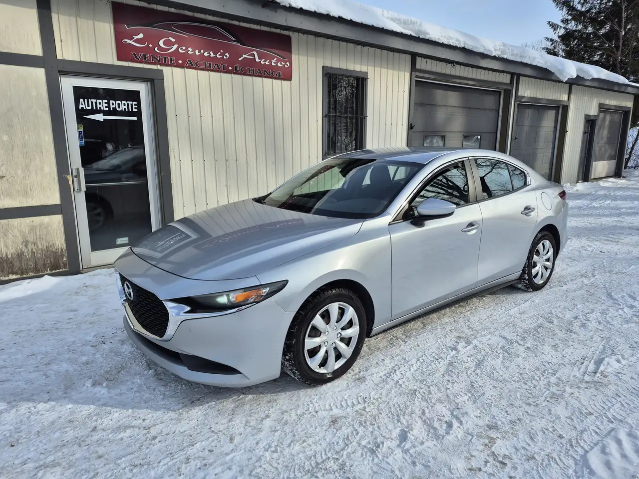 Mazda 3 снимка Mazda 3