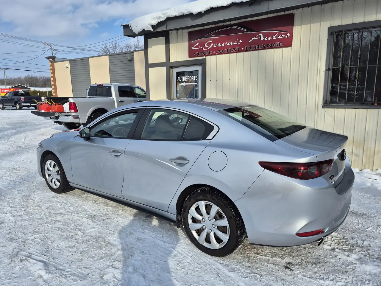 Mazda 3 снимка Mazda 3