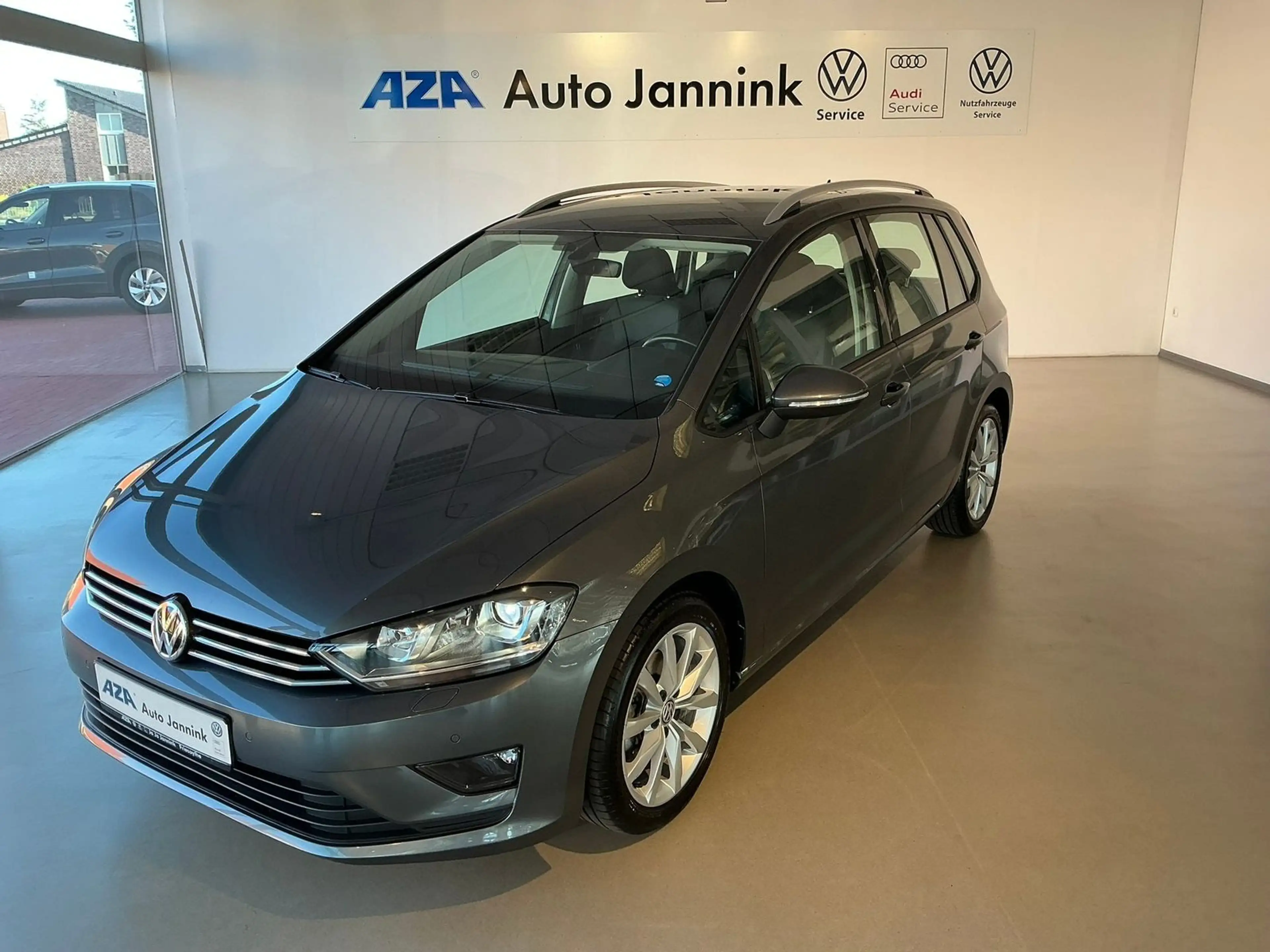 Volkswagen Golf Sportsvan Sportsvan 1.4 TSI DSG AHK*Navi*SHZ*RFK — photo 2