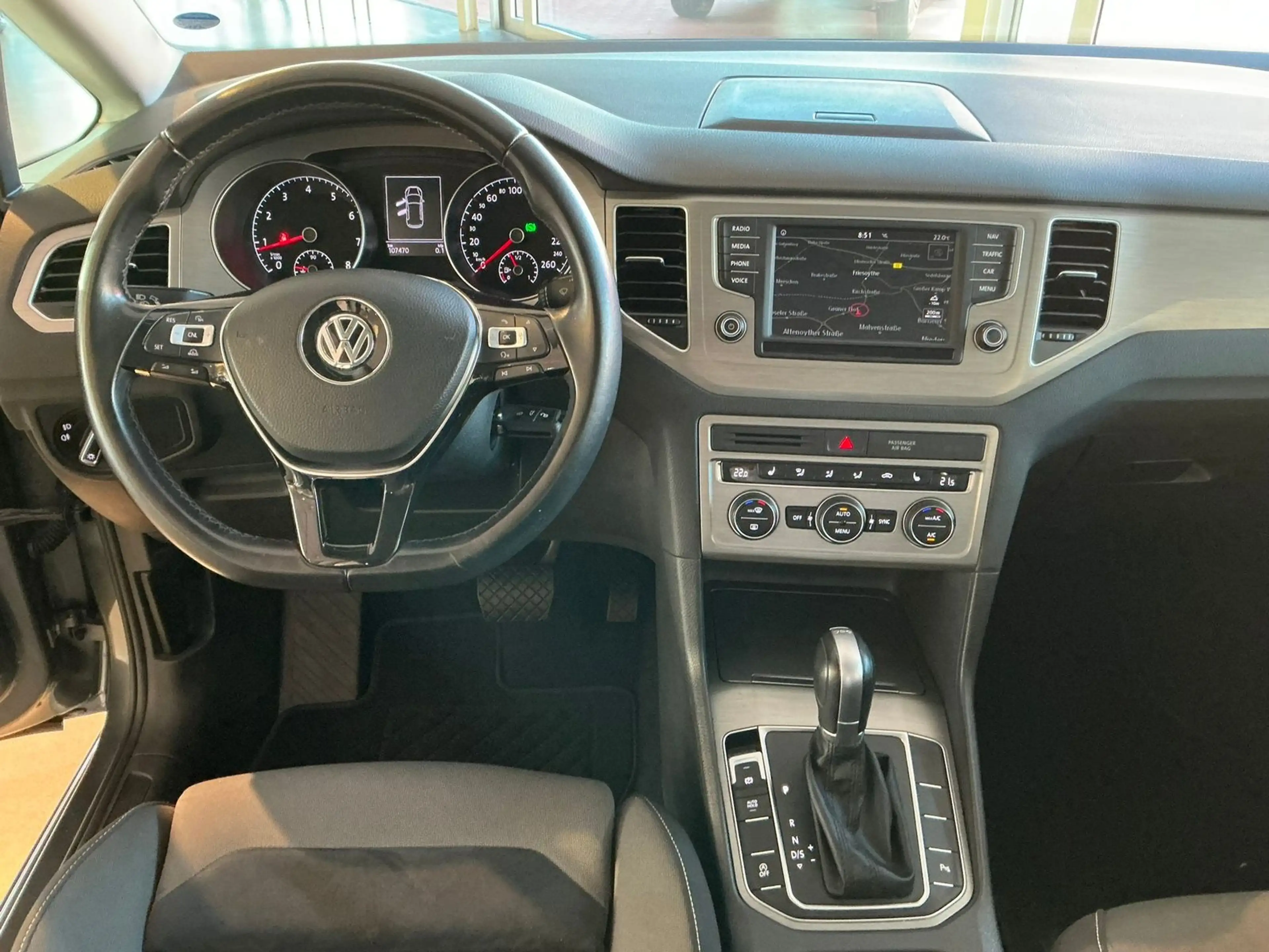 Volkswagen Golf Sportsvan Sportsvan 1.4 TSI DSG AHK*Navi*SHZ*RFK — photo 14