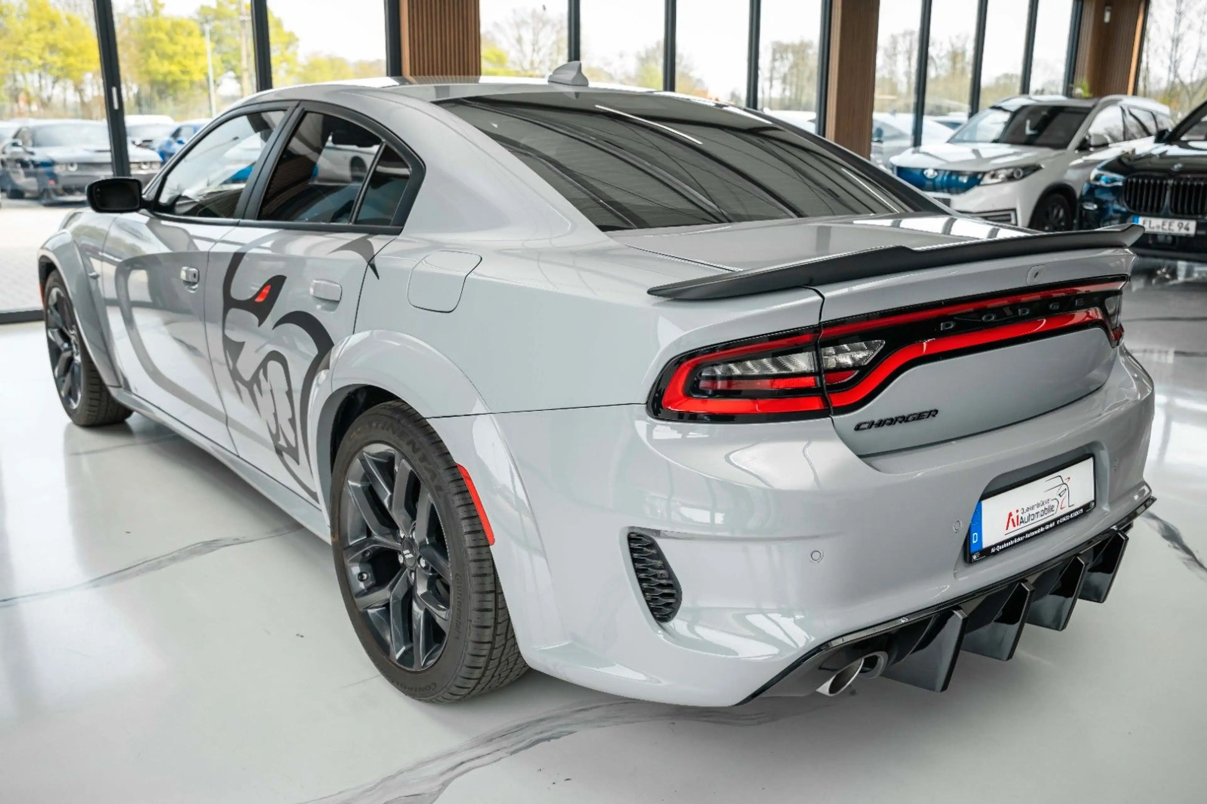 Dodge Charger 5,7 HEMI V8 WIDEBODY LED — photo 4