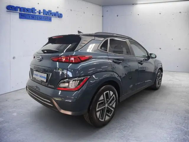 Hyundai Kona view 3