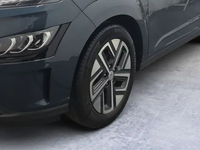 Hyundai Kona view 6