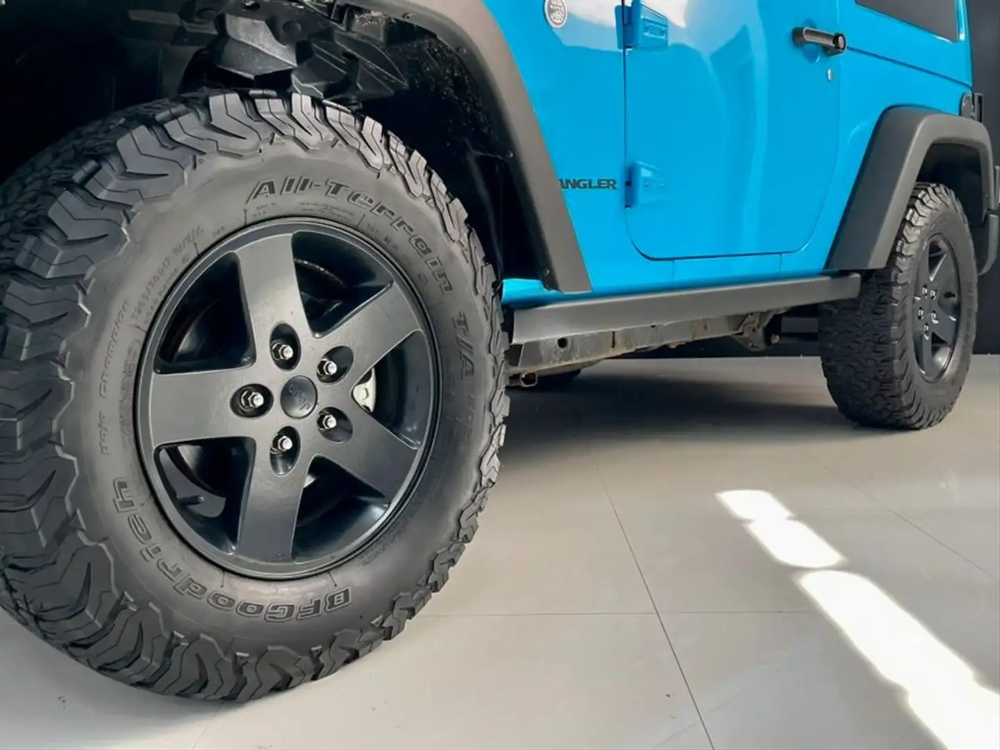 Jeep Wrangler 3.6 V6 Sahara Auto Bleu - 2