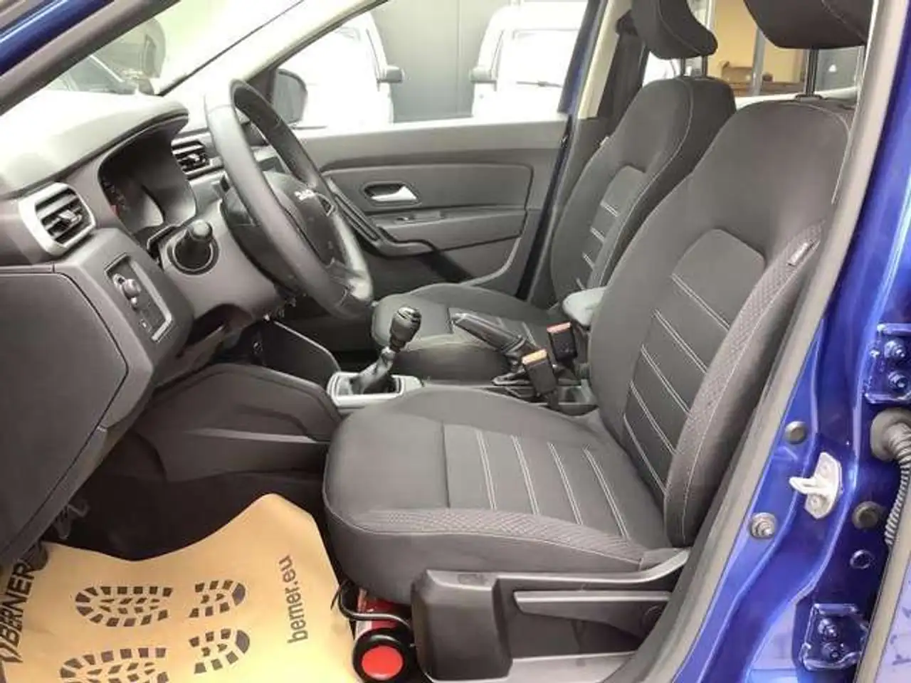 Dacia Duster — photo 12
