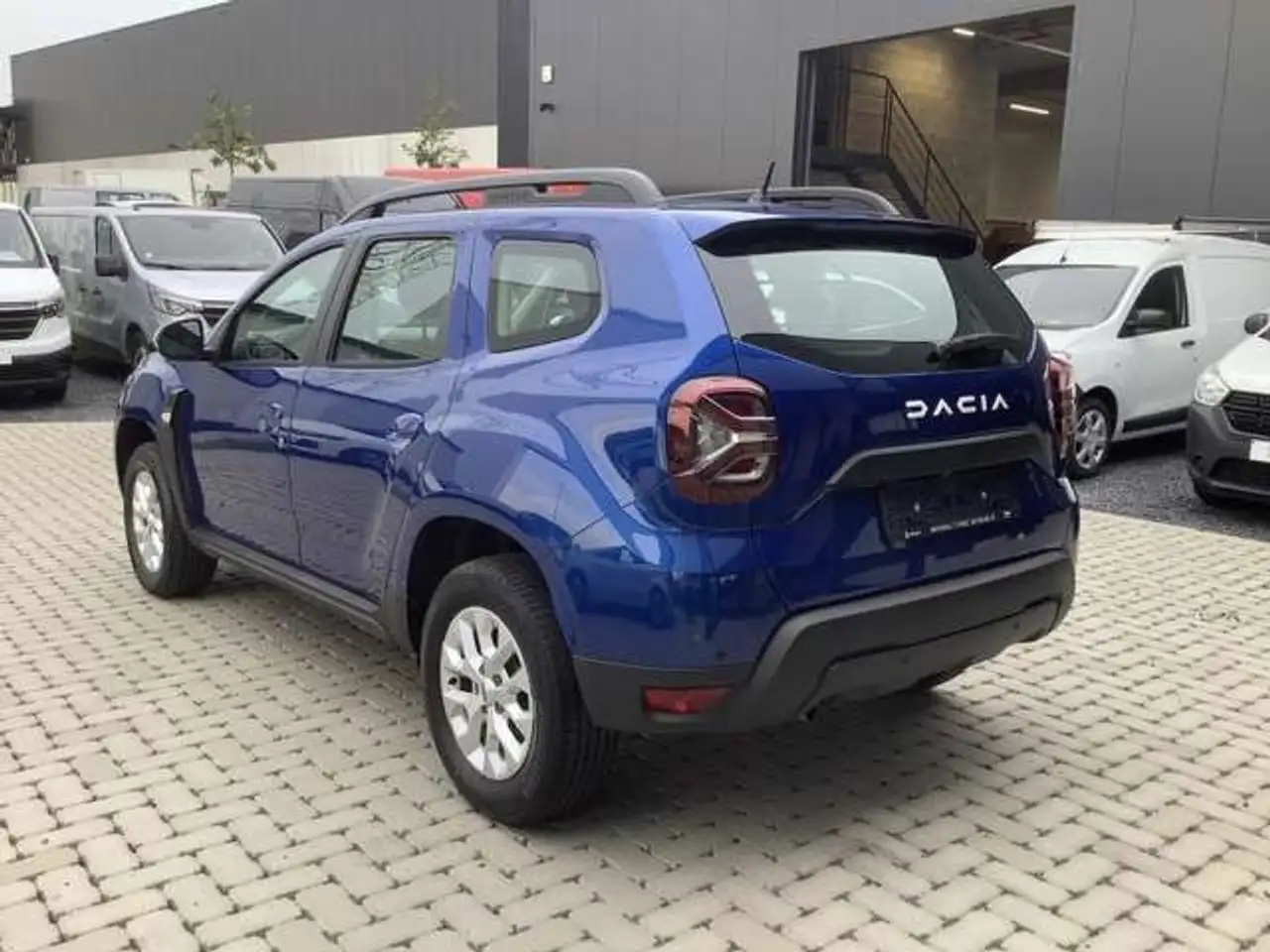 Dacia Duster — photo 7