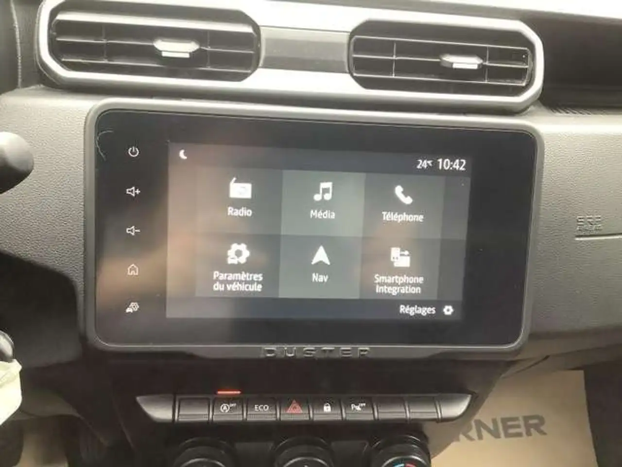 Dacia Duster — photo 17