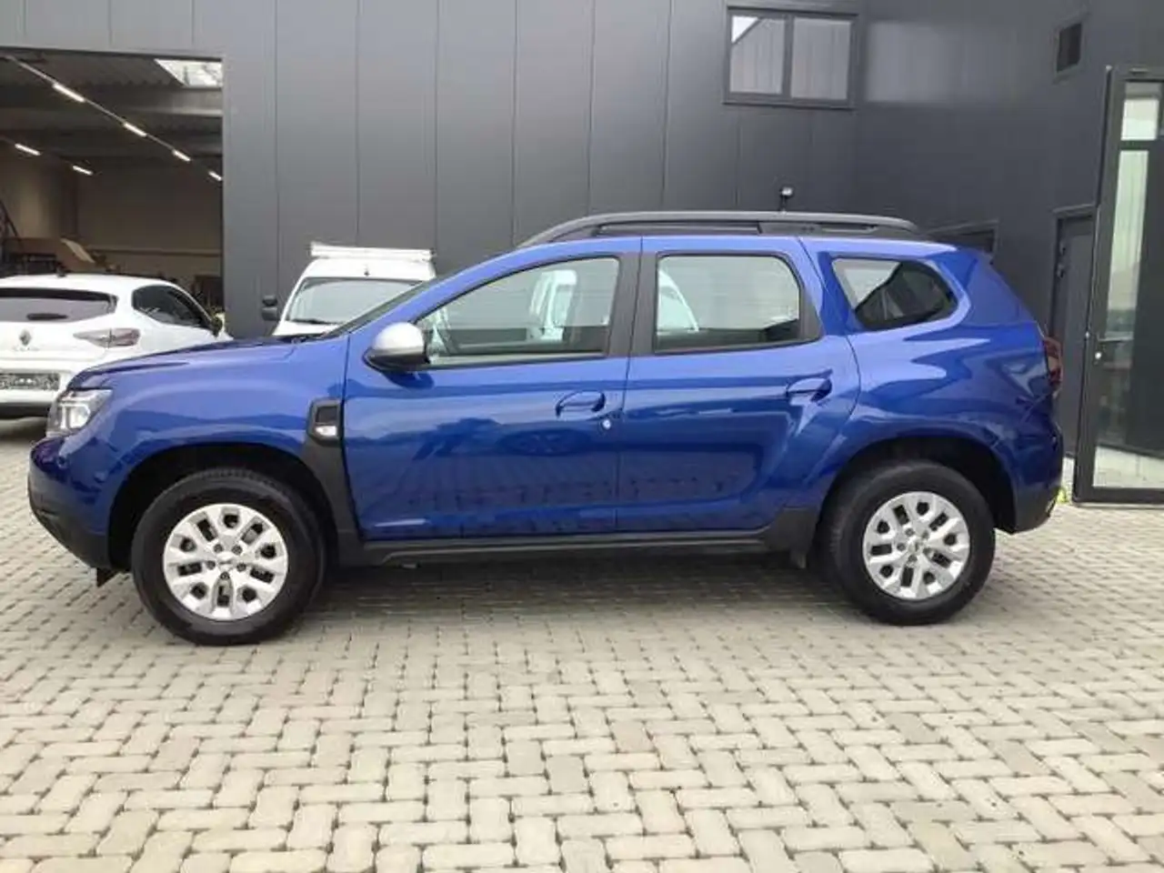 Dacia Duster — photo 8
