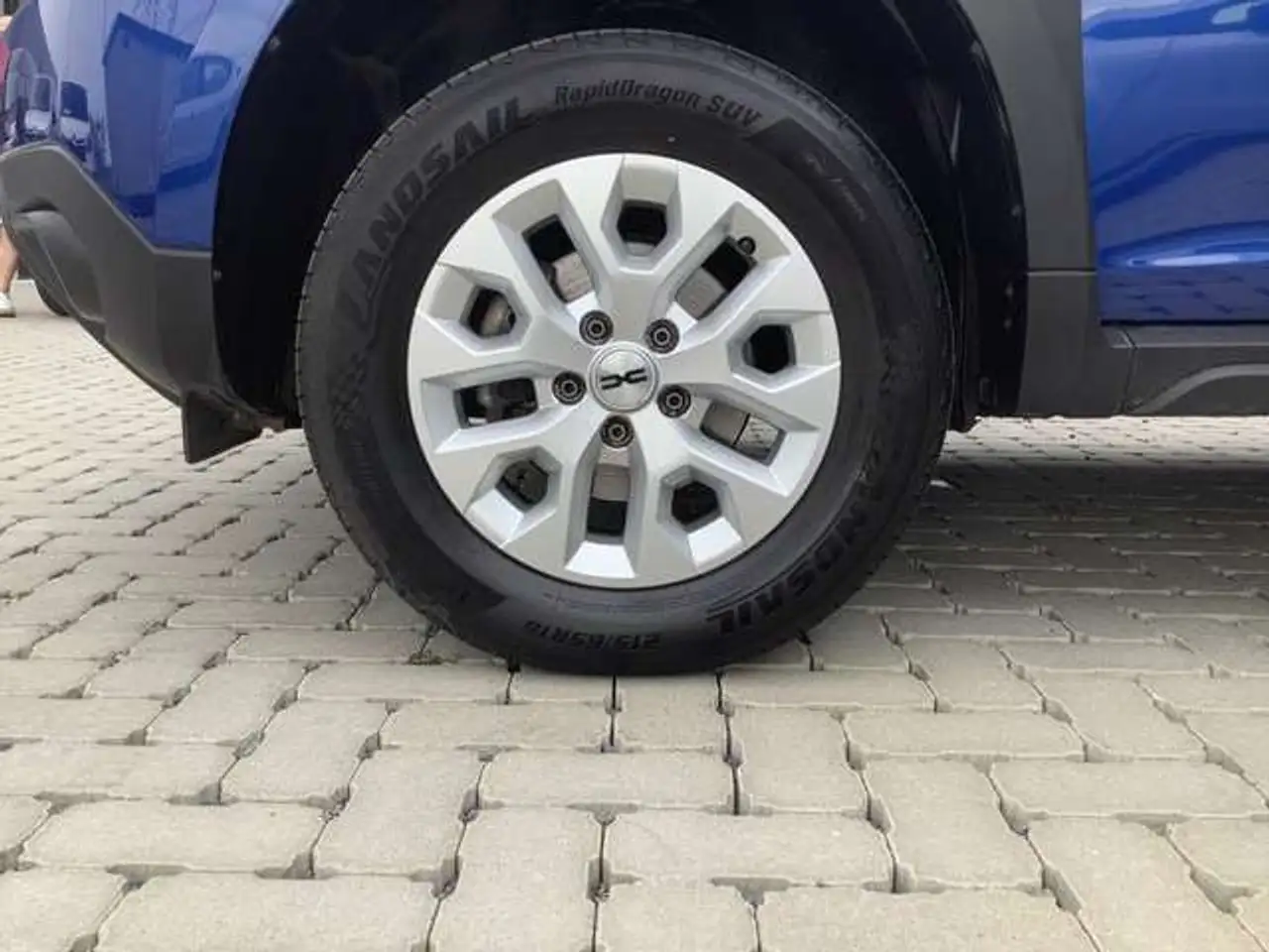Dacia Duster — photo 9