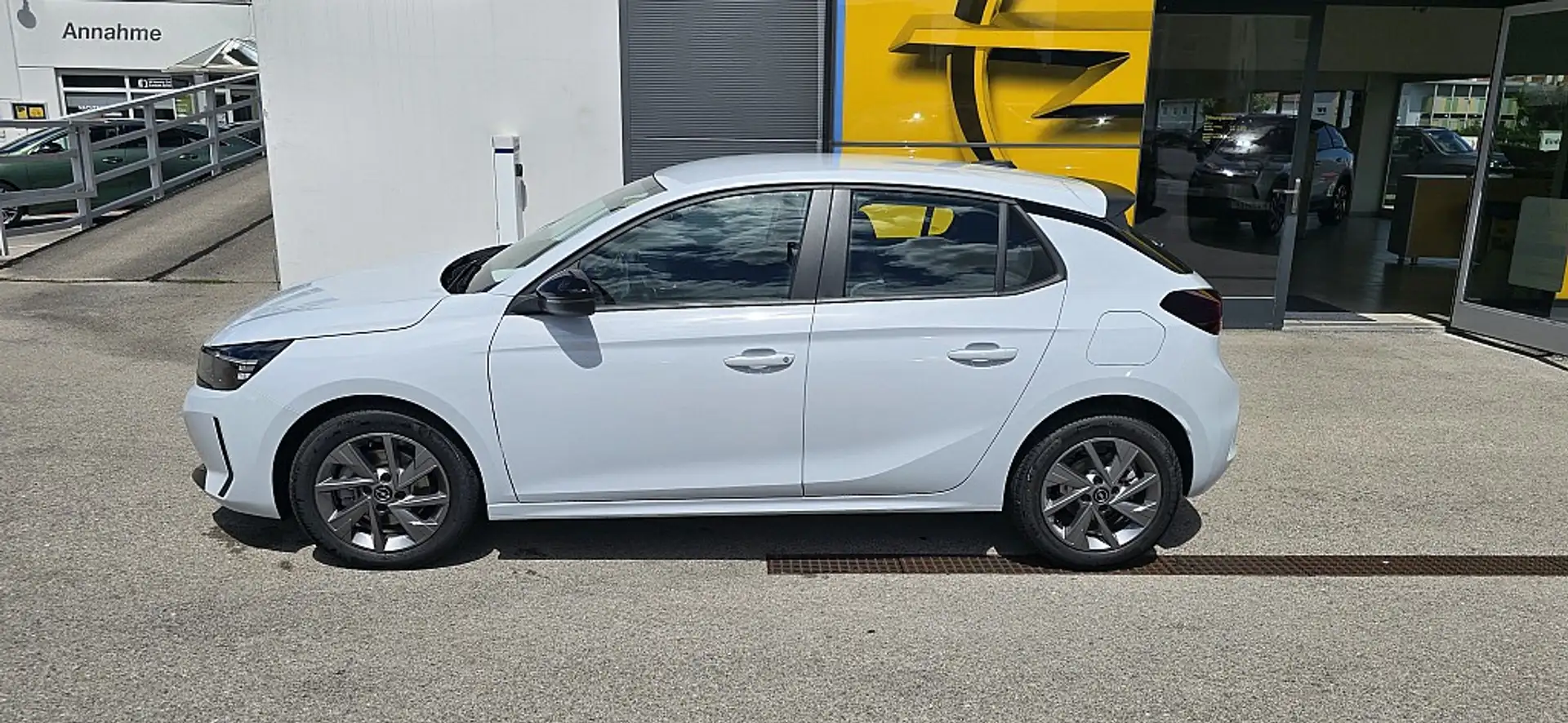 Opel Corsa 1,2 Edition Weiß - 2