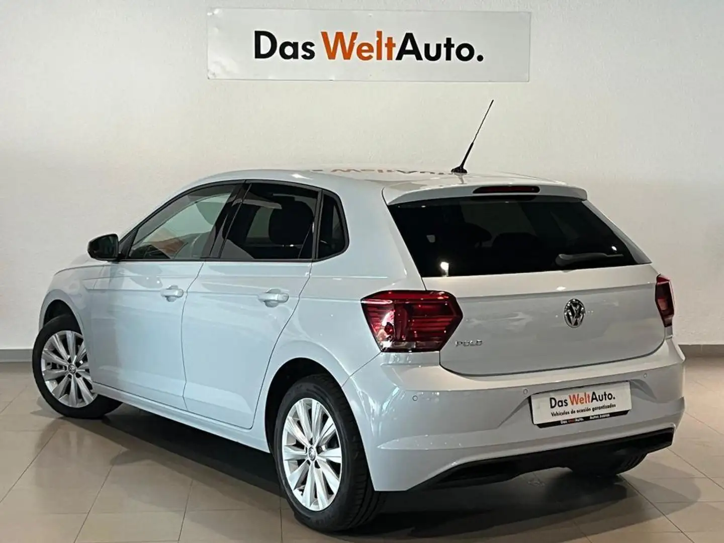 Volkswagen Polo 1.0 TSI Sport 70kW Plateado - 2
