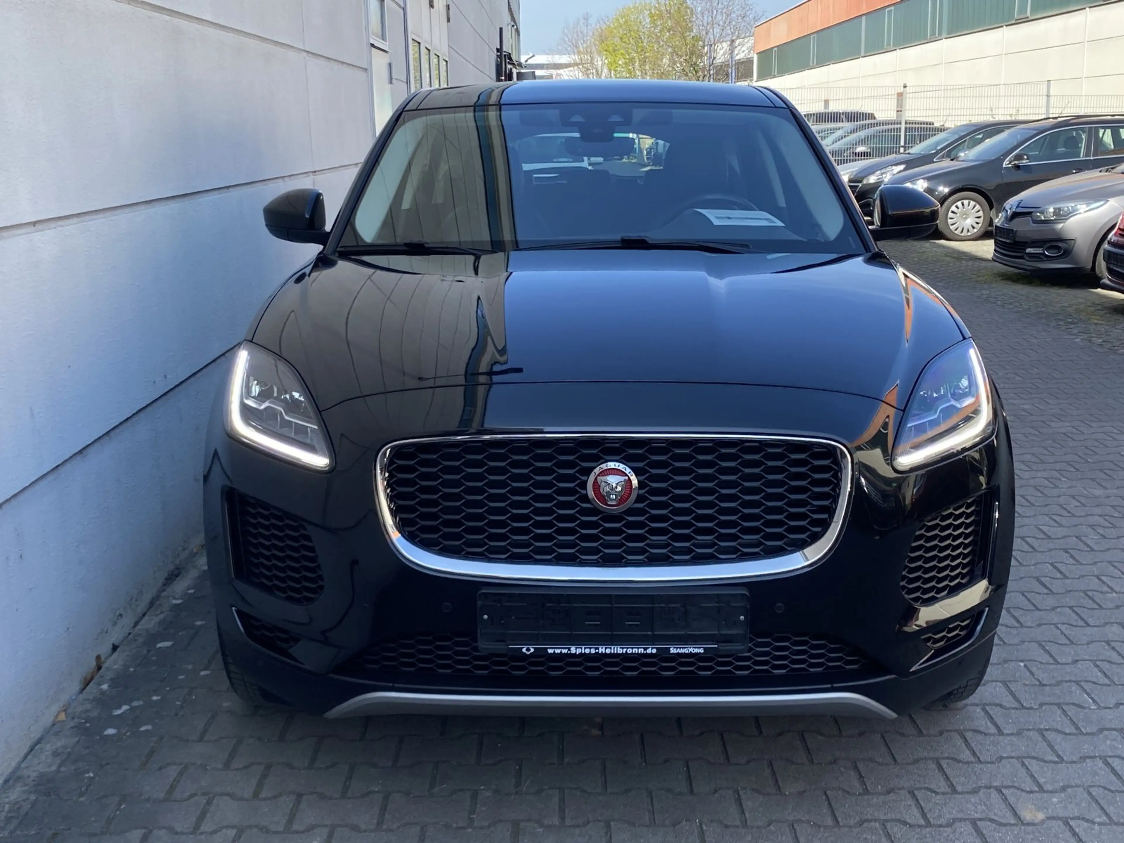 Jaguar E-Pace D150 S AWD S AHK RKam LED elKoff elSitz — photo 6