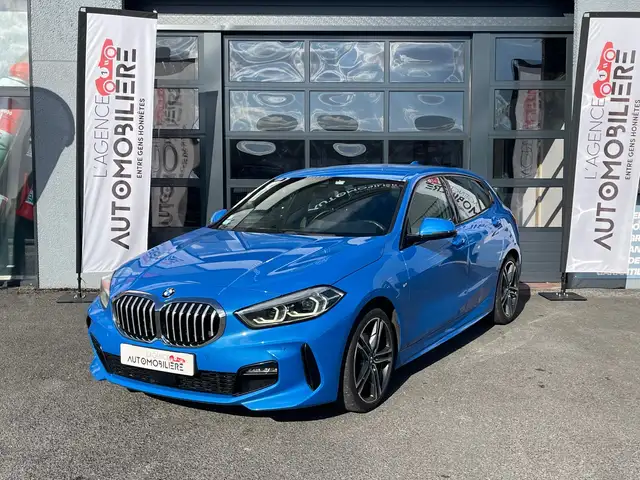 BMW 1 Series view 2