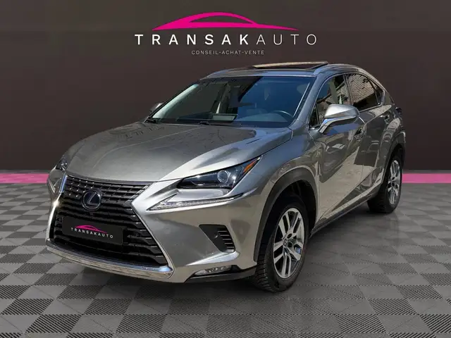 Lexus NX 300h NX 300h 2.5i AWD Luxe / Toit ouvrant / Carnet complet / Garantie 12 mois valable chez Lexus