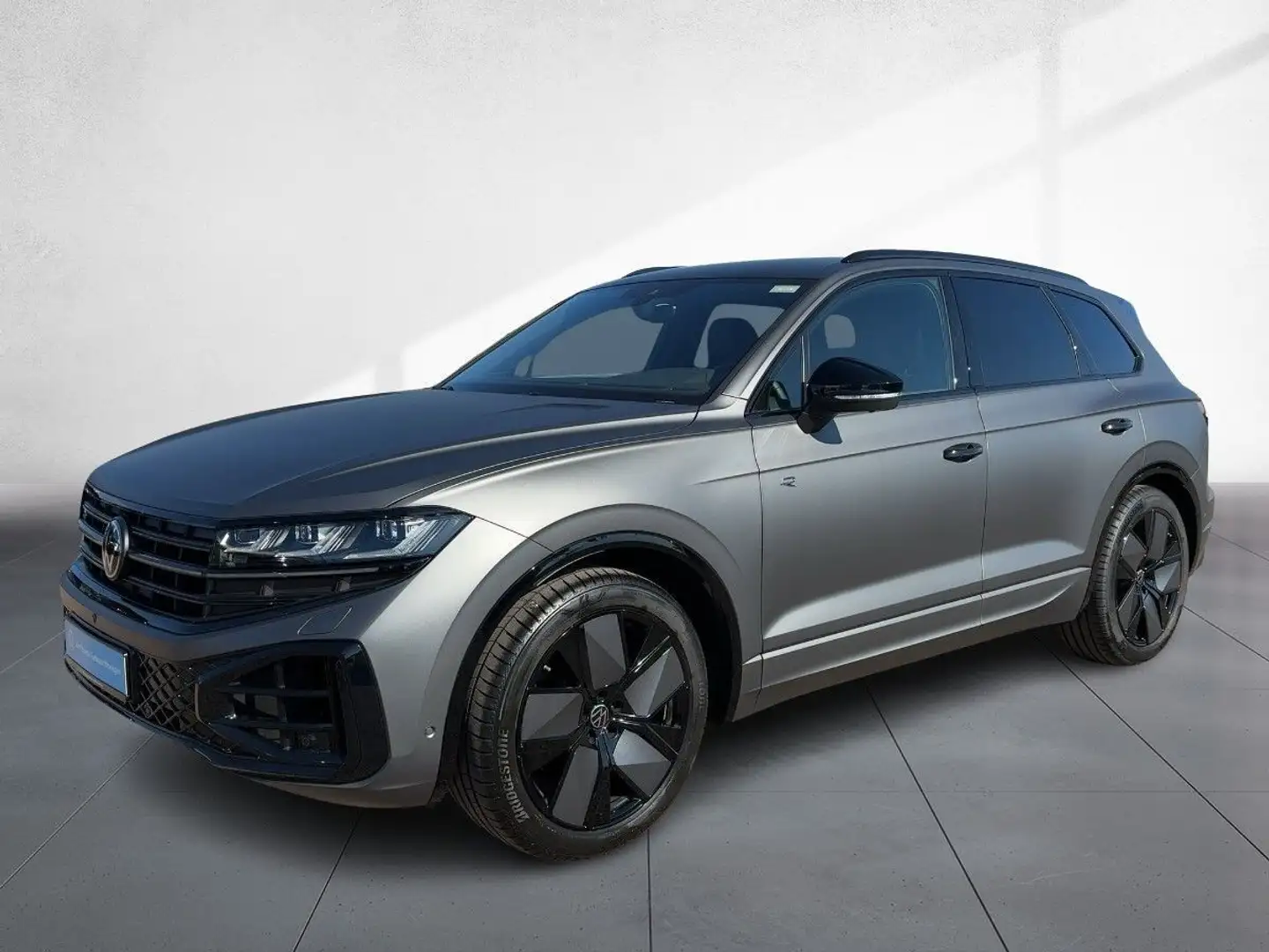 Volkswagen Touareg 3.0 TSI DSG 4M R-Line ACC Kamera LED Nav Grau - 2