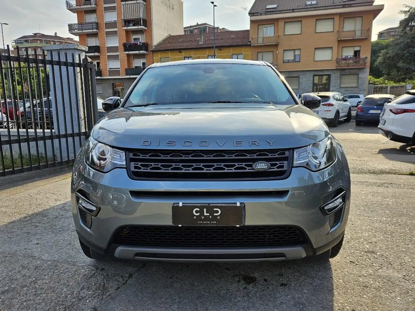 Land Rover Discovery Sport 2.0 TD4 150 CV Auto Grigio - 2
