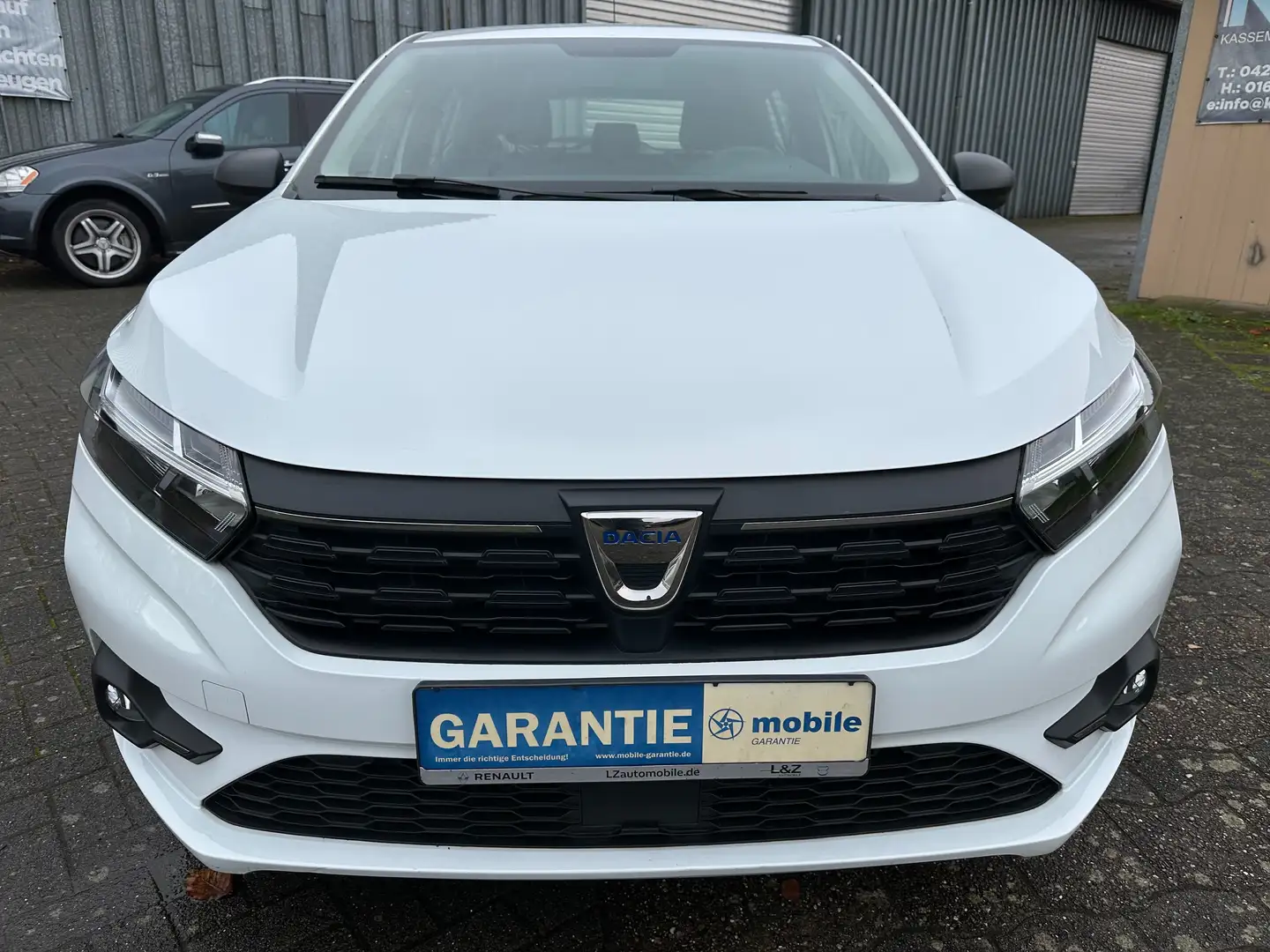 Dacia Sandero Essential-Tüv Neu +Garantie Weiß - 2