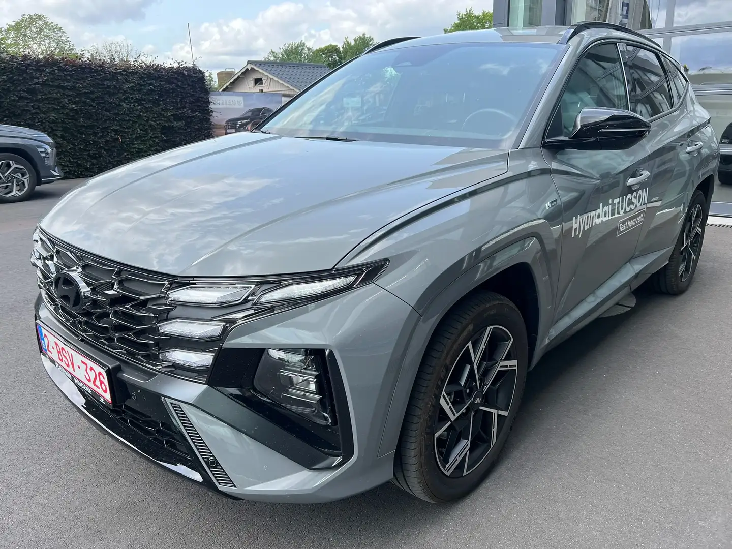 Hyundai TUCSON FEEL N-Line Full Hybrid demowagen op stock! Grau - 1