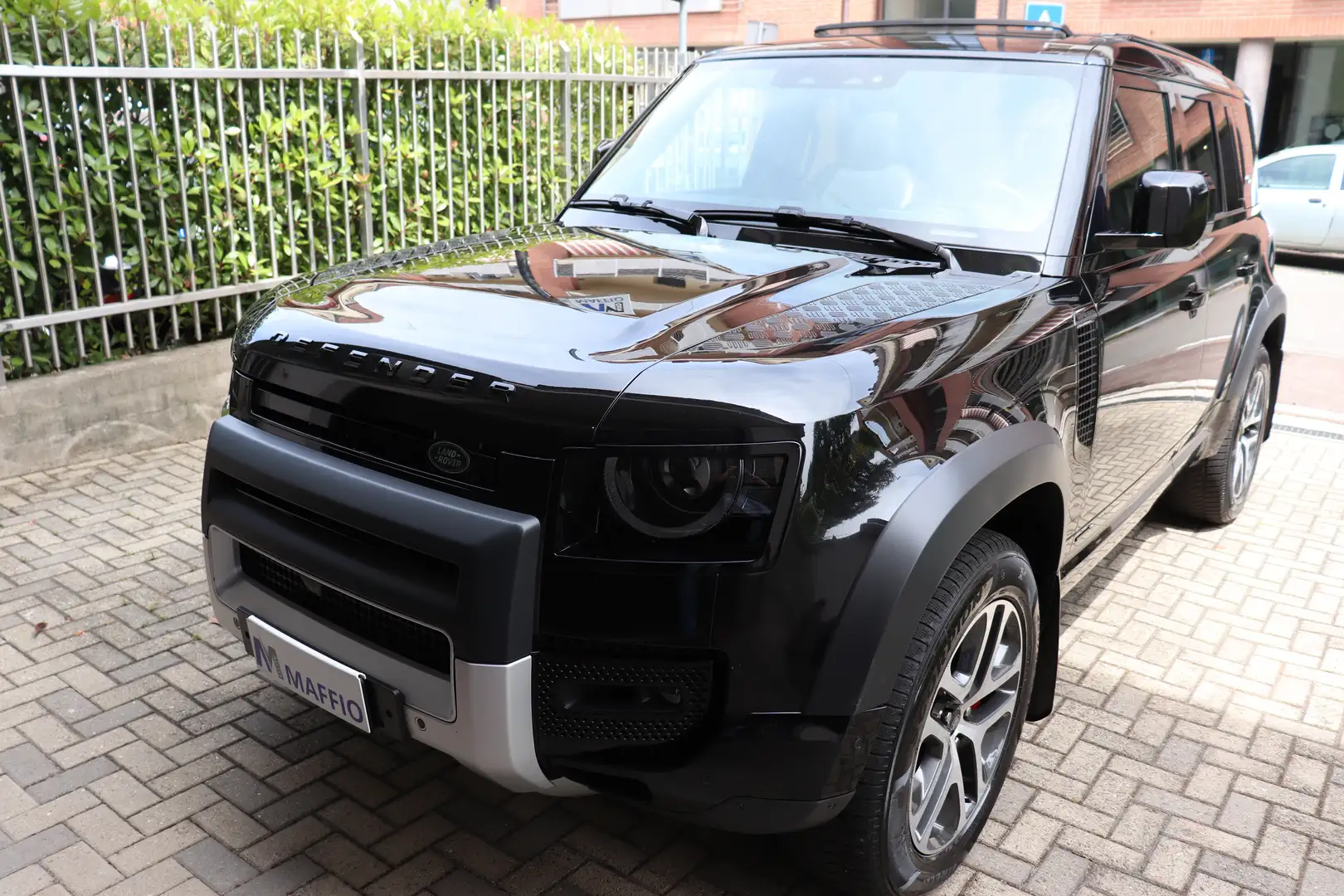 Land Rover Defender 110 3.0D I6 MHEV X-DYNAMIC HSE AWD 300CV AUTO FULL Noir - 2