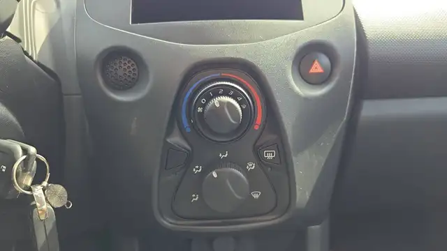 Citroen C1 view 13