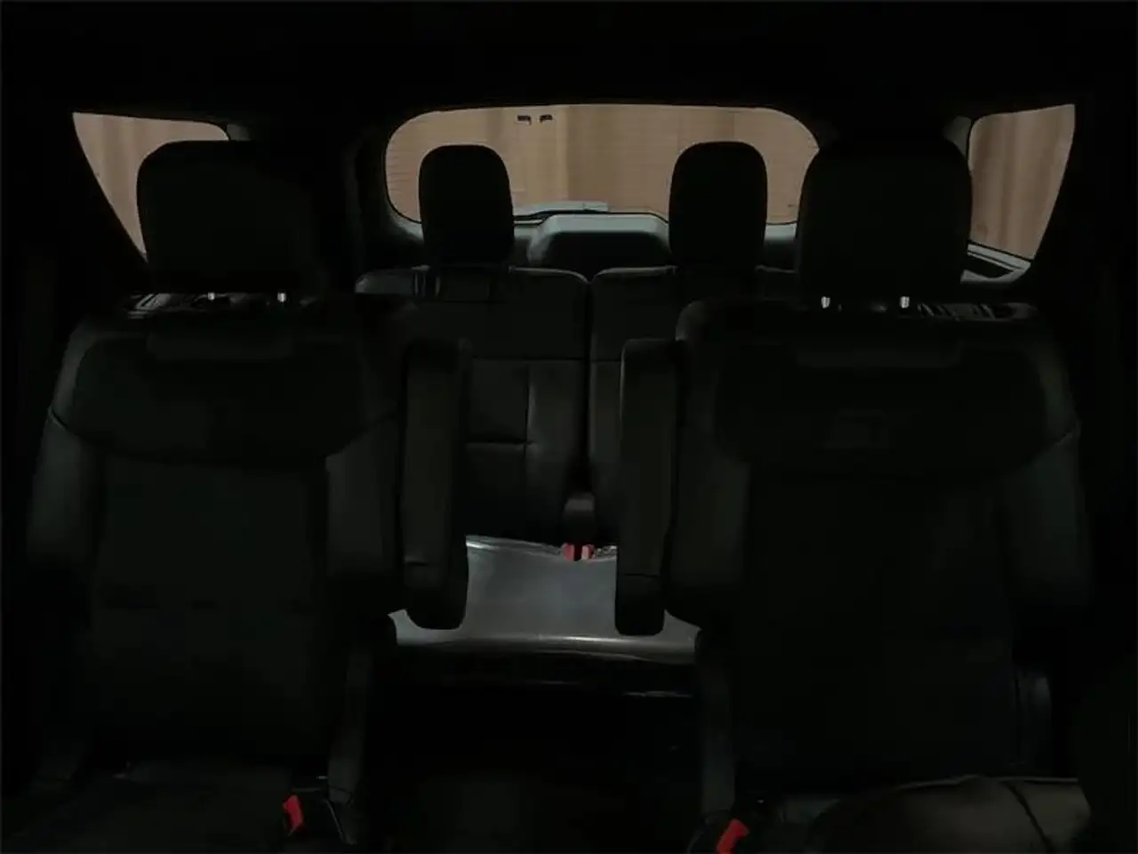 Ford Explorer снимка Ford Explorer