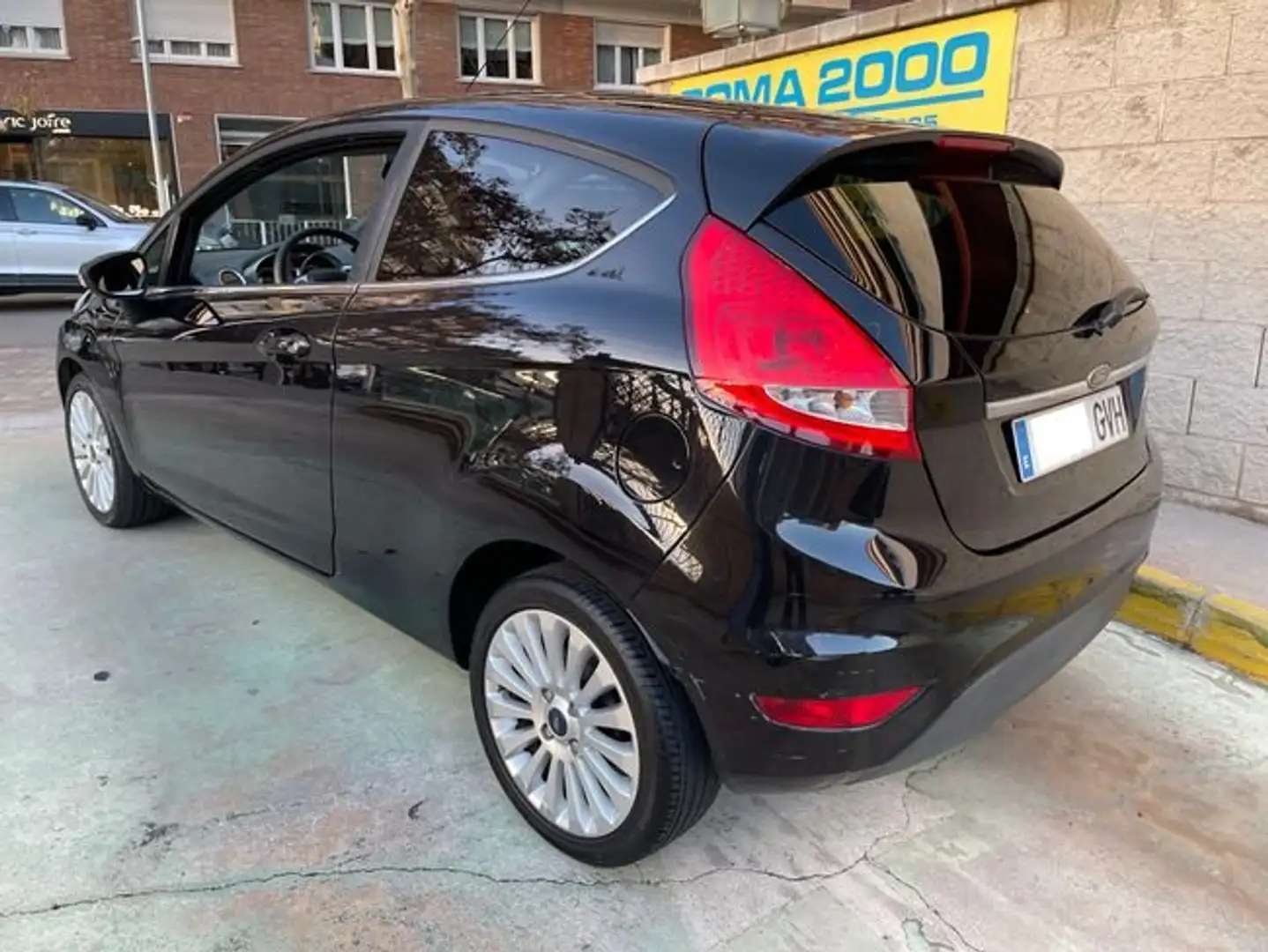 Ford Fiesta 1.4 Titanium Schwarz - 2