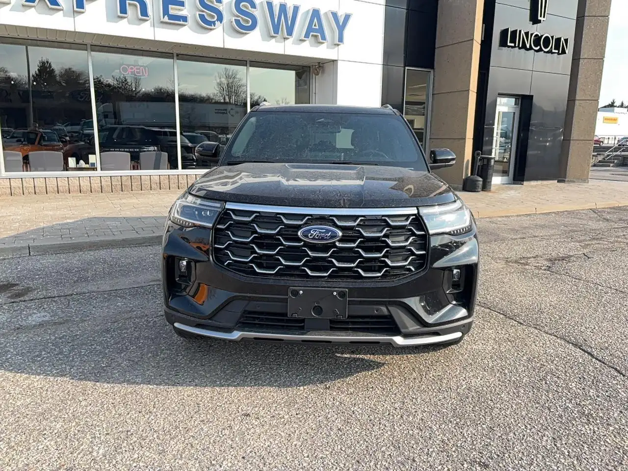 Ford Explorer снимка Ford Explorer