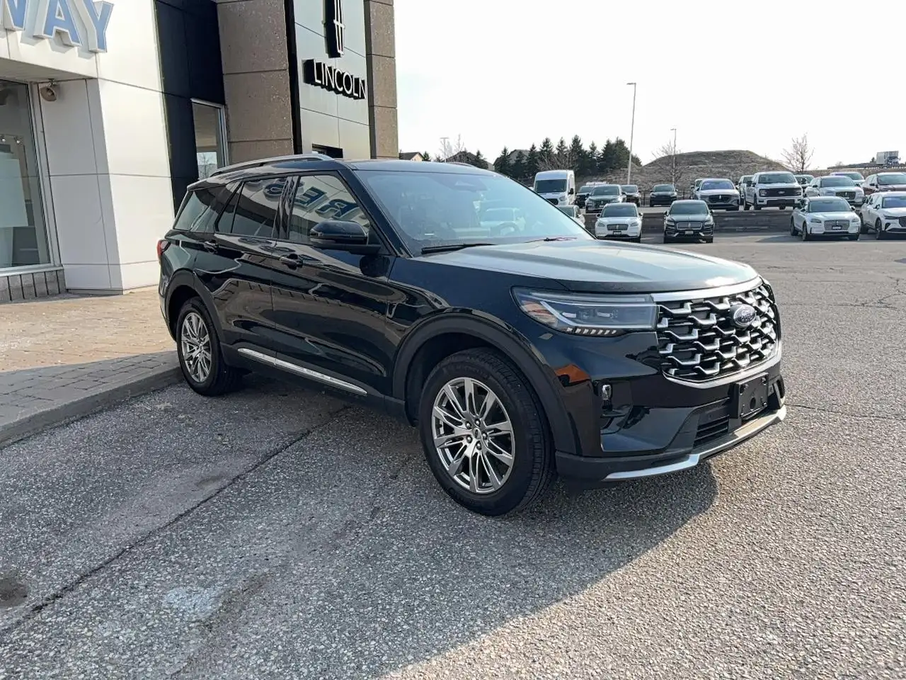 Ford Explorer снимка Ford Explorer