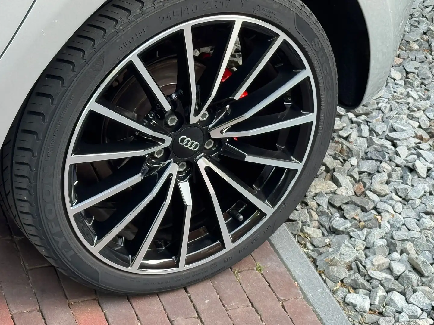Audi A1 A1 1.2 TFSI Pro Line S Zilver - 2