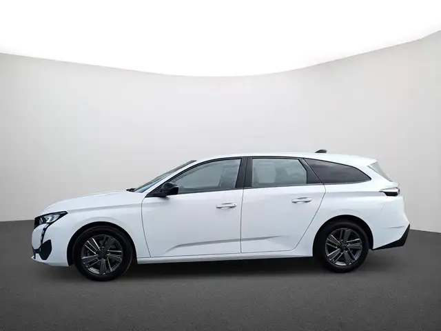 Peugeot 308 view 4