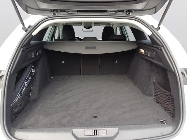 Peugeot 308 view 7