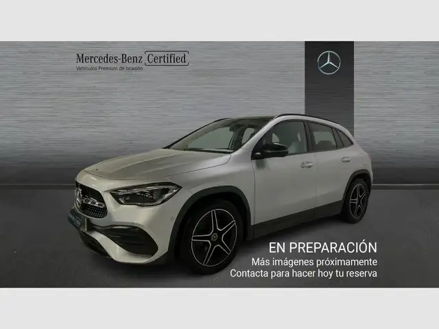 Mercedes-Benz GLA 200
