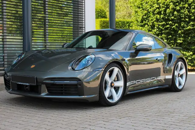 2025 Porsche 911 in Green for sale